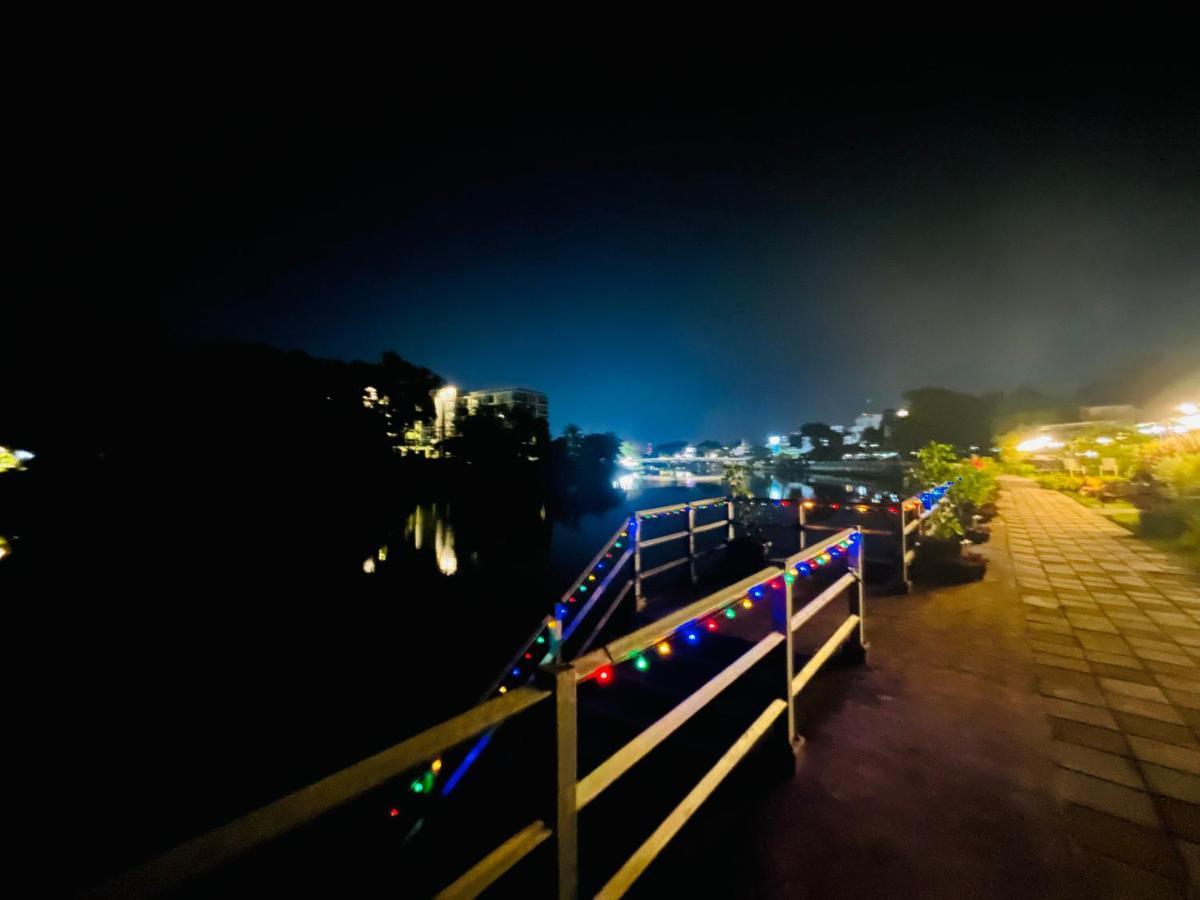 Usabai Riverside Boutique Hotel Chanthaburi Exterior foto